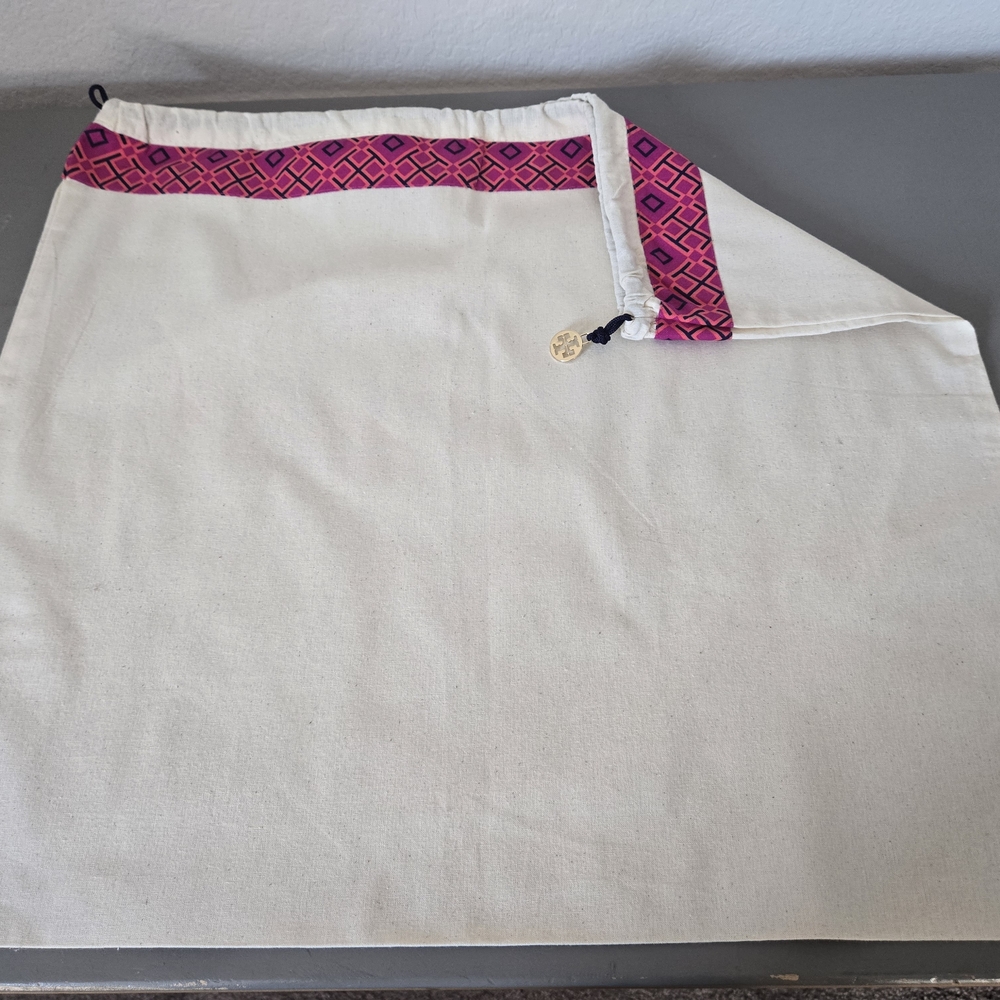 Tory Burch Cream Drawstring Dust Bag with Pink Geometric Trim